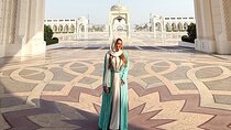 Abu Dhabi Tour Grand Mosque, Royal Palace and Etihad Towers