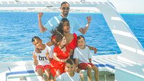 Private Yacht to 2 island with Snorkeling and lunch in Hurghada
