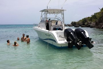 Snorkel And Beach Hopping Private Boat Tour from Ocho Rios