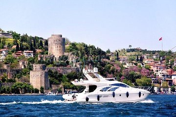 2-Hour Private Luxury Yacht Cruise on Bosphorus with Transfers