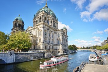 Prague to Berlin via Dresden - private transfer with 4-Hours tour in Dresden