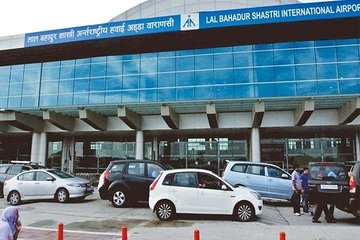 Smooth transfer from Varanasi Airport to Hotel