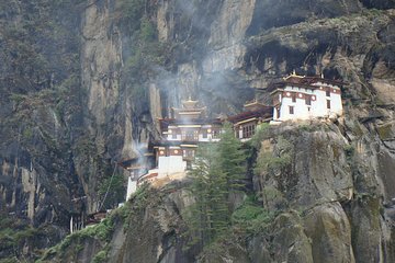 Taktsang day hike