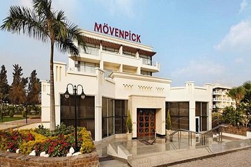 2 Days Accommodation In 5 Stars Hotel and Pyramids VIsit in Le Meridien
