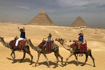 Cairo Layover Tour to Giza Pyramids Sphinx,Coptic Cairo & Old Bazaar 