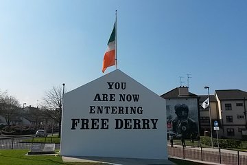 Bloody Sunday and Bogside Derry Murals Private Walking Tour