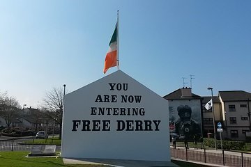 Derry Guided Tours Private Bloody Sunday and Bogside Murals Walking Tour