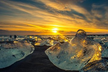 3-Day Golden Circle, Ice Cave, Glacier Lagoon & Waterfalls Tour