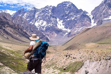 Juncal Andean Park: Hiking over a Glacial Tongue