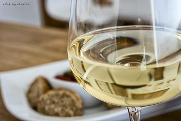  Santorini Wine Tasting & Food Pairing :Taste good life at Santorini