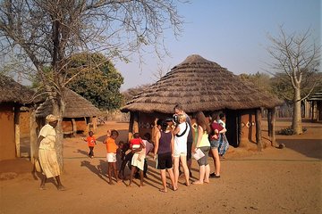 Victoria Falls Cultural Private Tour with Lunch