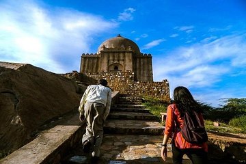 Before Delhi became Delhi it was Mehrauli - Walk Through The Archeological Park