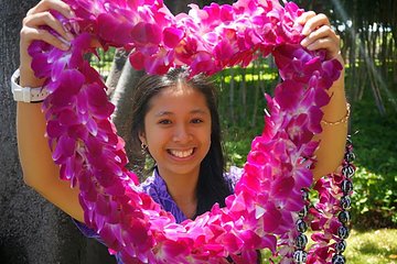 Honeymoon Airport Lei Greeting on Kona Hawai'i