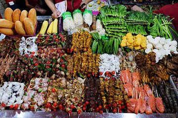 Hanoi Local Food Walking Private Tour