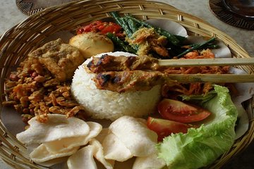 From Ubud : Ubud Balinese cooking class with Market tour