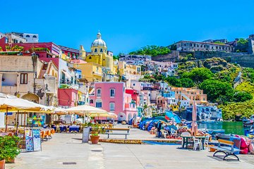 From Naples: Procida Island Day Trip with Lunch