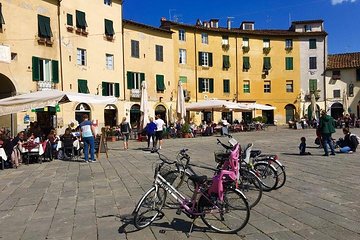 Guided bike Tour of Lucca - half day small group