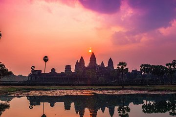 Half-Day Angkor Sunrise & 3 Main Temples Tour (Private Vehicles)