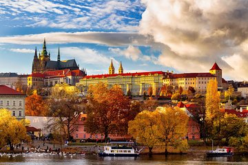 Two-Hour Morning Walking Tour of Prague Castle