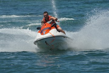 Drive Self Jet Ski Half an Hour