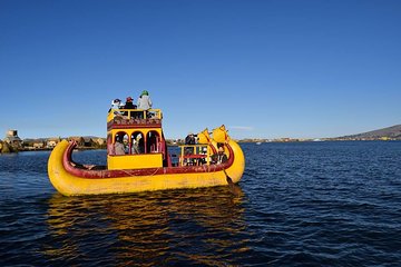 3h Boat Tour to Uros Island from Puno