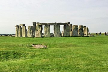 Stonehenge & Bath Day Tour from London including Admission