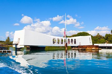 Pearl Harbor, Battleship Missouri and Honolulu City Tour w/ Lunch