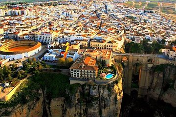 Ronda Historical Walking Tour with Bullring Entrance