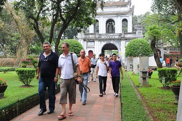  Hanoi city tour and water puppet show