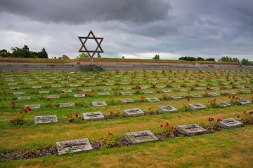 Private Half-Day Tour From Prague To Terezín Concentration Camp