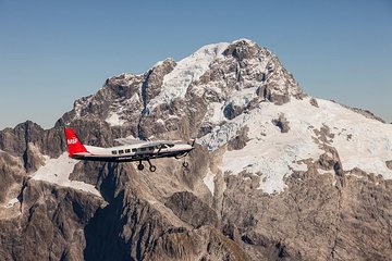 Milford Sound Cruise with Round-Trip Flights from Queenstown