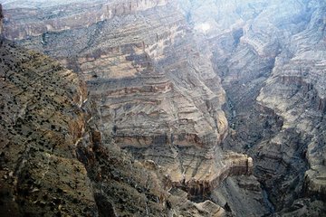 Private Tour: The Grand Canyon of Oman and Jebel Shams Day Trip
