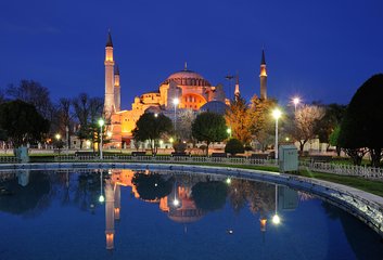 Istanbul Shore Excursion: Istanbul by Night Turkish Dinner and Show