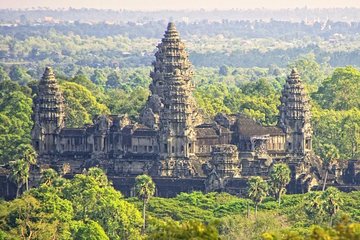  2-Day Best of Angkor Wat and Tonle Sap Lake Tour from Siem Reap