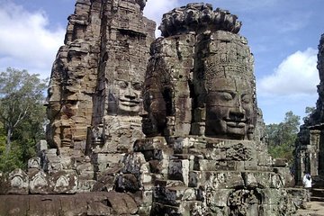 Angkor Wat Temples & Tonle Sap Lake Private Day Tour