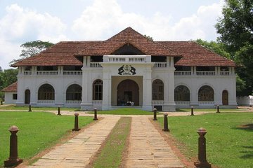 Guided Full day private city tour of Cochin with Kathakali Dance Show