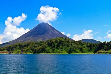 Arenal Volcano and Hot Springs Day Trip from Guanacaste