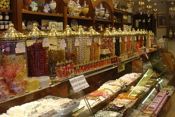 Istanbul Food Walking Tour of Beyoglu by Night