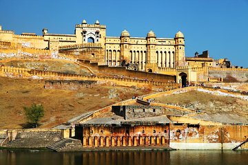 6-Day Private Golden Triangle Tour: Delhi, Agra, Jaipur & Mandawa