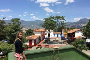 Combo Tour: Medellín City Tour and Antioquia’s Food Markets Including Traditional Lunch