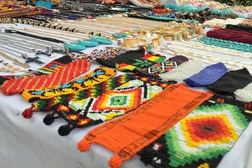 Colombian Handicrafts and flea Market Tour in Medellin