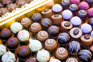 Paris Food Tour Small-Group Gourmet Experience with Lunch & Wine Tasting
