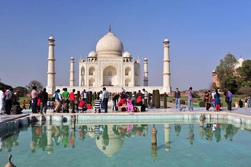Sunrise Taj Mahal and Agra Fort Private Tour from Delhi
