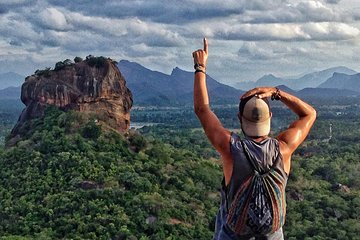Day Excursions to PIDURAGALA ROCK from Negombo With Lunch