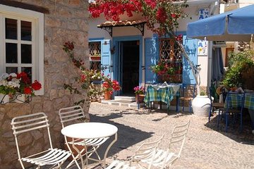 2-Day Private Trip from Athens to Delphi, Galaxidi and Hosios Loukas Monastery