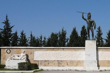 The battle of the 300 in Thermopylae 8h tour