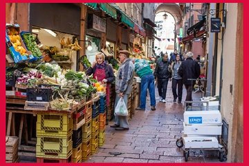 Cesarine: Market Tour & Cooking Class at Local's Home in Turin