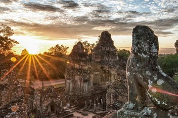 Full-Day Angkor Wat Sunrise Private Tour with Guide from Siem Reap