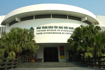 Private Half-day Hanoi: Vietnam Museum of Ethnology and Ho Chi Minh complex