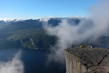 Guided hike to Pulpit Rock Preikestolen